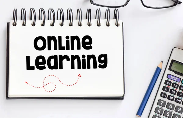 Szöveg Online Learning Fehér Jegyzettömb Oldalon Asztali Felülnézet Lapos Fekvésű — Stock Fotó