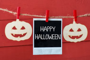 ahşap kabak eski fotoğrafı iple asılı