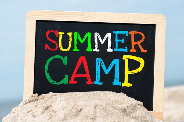 Text Summer camp written with chalk on chalkboard — Stock Photo, Image