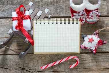 Defter ve Noel süslemeleri