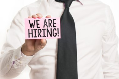 Adam holding kağıt ile biz metin işe alma