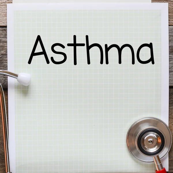 Asthma handschriftlich auf Papier — Stockfoto