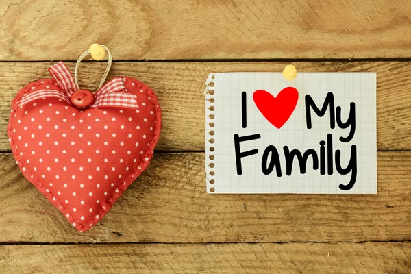 Eu amo a minha família Cartão com coração — Fotografia de Stock
