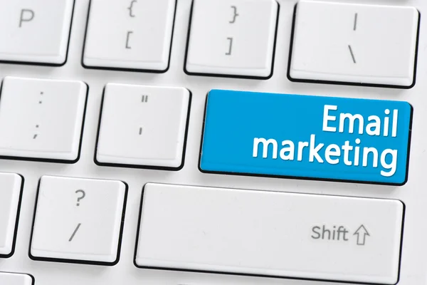 Tastatur mit E-Mail Marketing Taste — Stockfoto