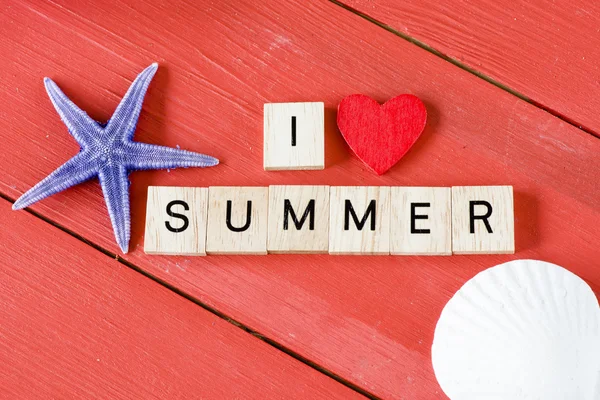 Alfapet bokstäver med jag älskar sommaren — Stockfoto