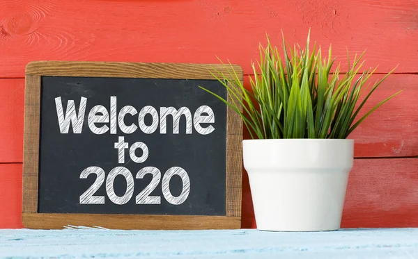 Blackboard with  welcome to 2020 — Stock Photo, Image