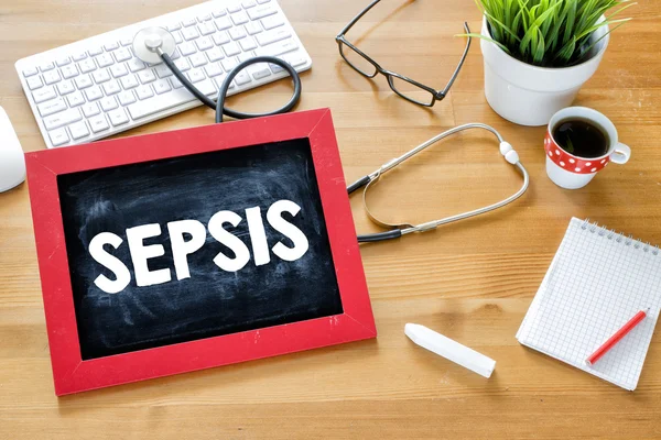 Handwritten sepsis  on blackboard — Stock Photo, Image