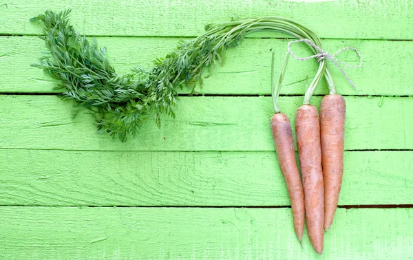 Manojo de zanahorias frescas — Stockfoto