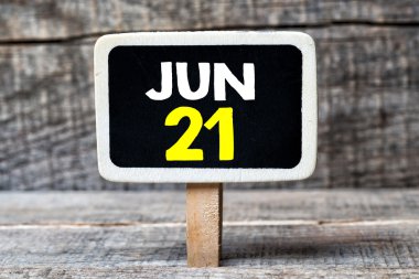 21 Haziran'da yazı tahtası