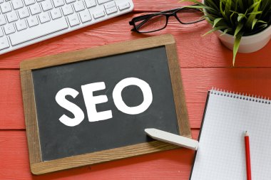 Seo ve klavye ile yazı tahtası
