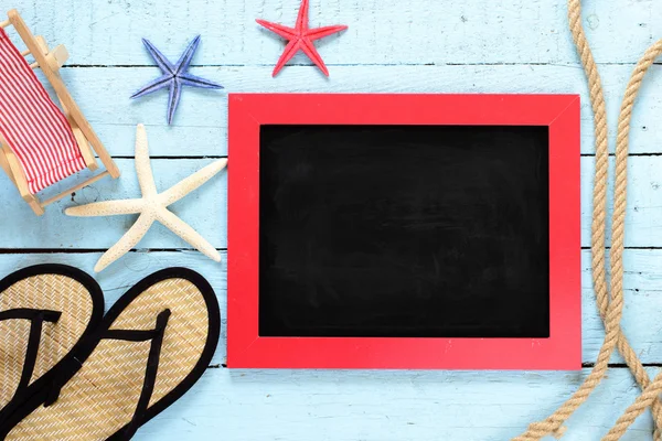 Quadro de quadro Blackboard vazio com estrela do mar — Fotografia de Stock