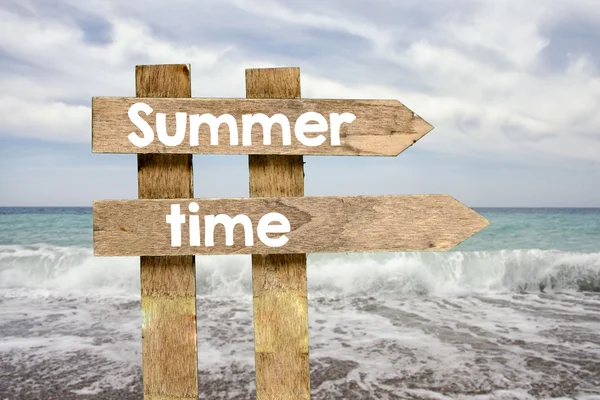 Summer time on  road sign — Stock Photo, Image