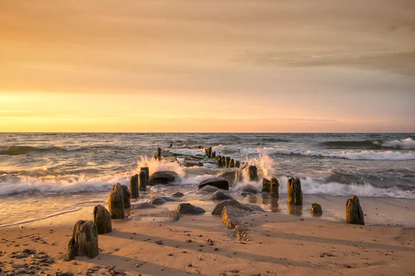 Beautiful Sunset on beach — Stock Photo, Image