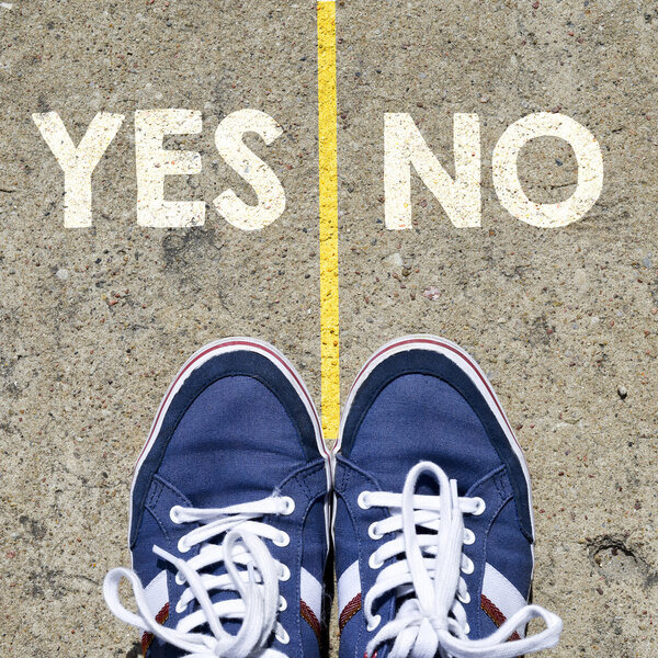 Мужские кроссовки с да и нет
