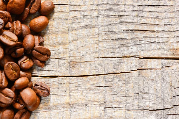 Chicchi di caffè su sfondo — Foto Stock