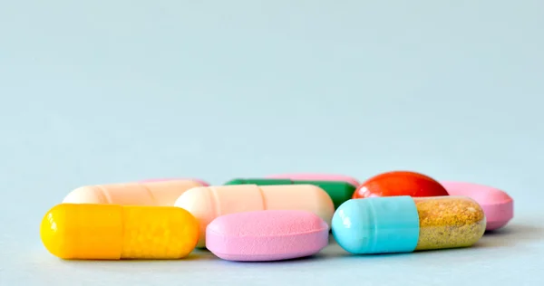 Antecedentes médicos com comprimidos — Fotografia de Stock
