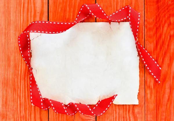 Empty  greeting note with ribbon — Stock Photo, Image