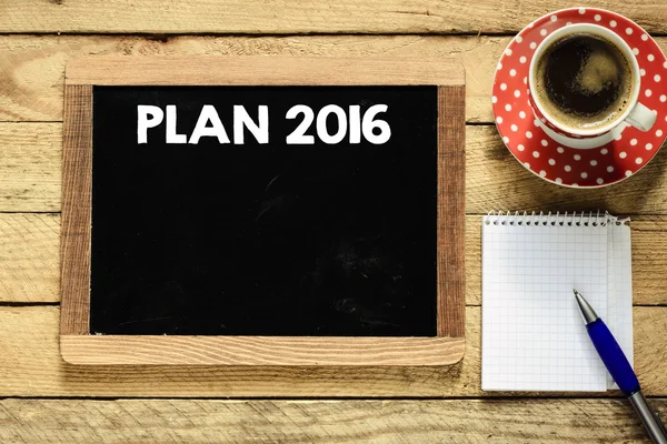 Plán roku 2016 na tabuli s kávou — Stock fotografie