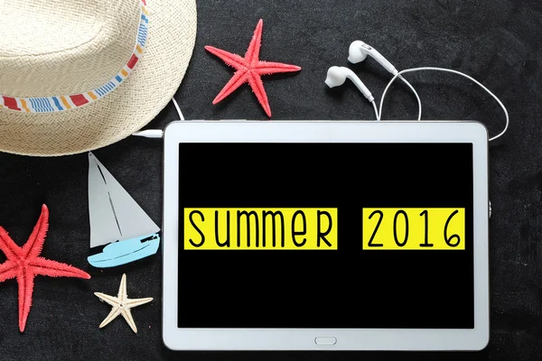 Цифровий планшетний ПК з літом 2016 — стокове фото