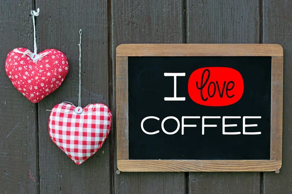 Blackboard ile ben seviyorum kahve ve kalpler — Stok fotoğraf