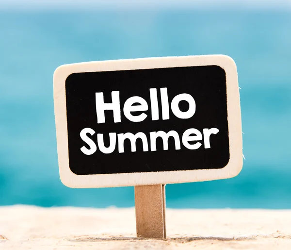 Hello Summer text on blackboard — Stock Photo, Image