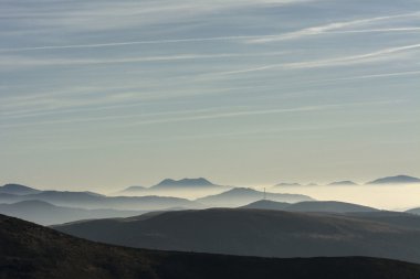 dağ ridge siluetleri