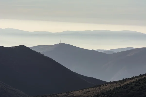 Dağ ridge siluetleri — Stok fotoğraf
