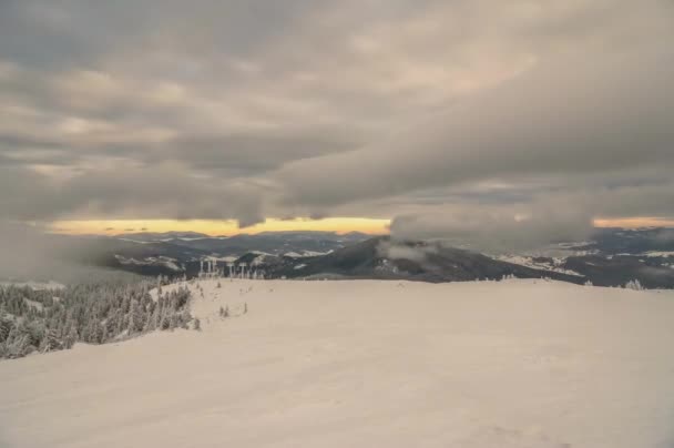 Time lapse on mountain resort — Stock Video