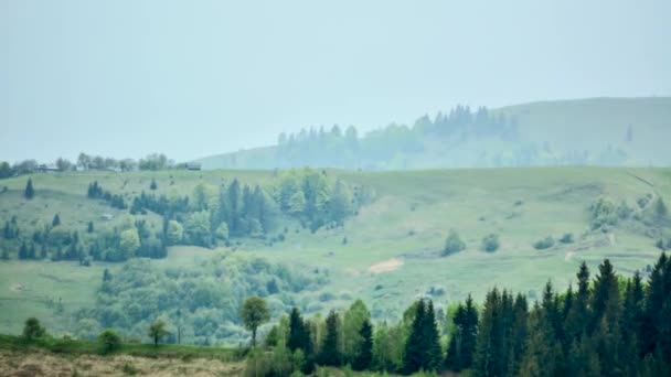 Laps Temps Des Nuages Déplaçant Par Vallée Montagne — Video