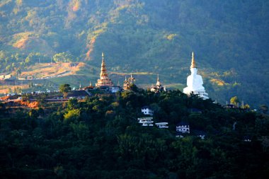 Phra That Pha Son Kaew Tapınağı, Khao Kho, Phetchabun, Tayland