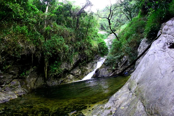 Mae τηγάνι καταρράκτη Doi Inthanon, chiangmai, Ταϊλάνδη — Φωτογραφία Αρχείου