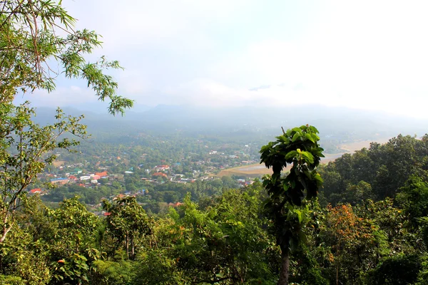 Vista de alto ângulo de Mae Hong Son City, Tailândia — Fotografia de Stock