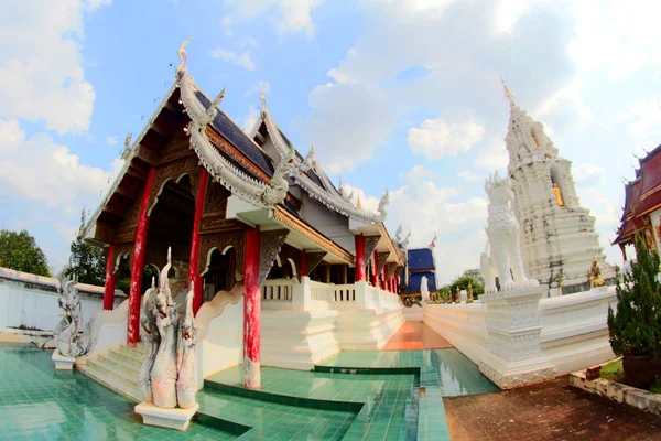 Templo de Wat ban den — Fotografia de Stock