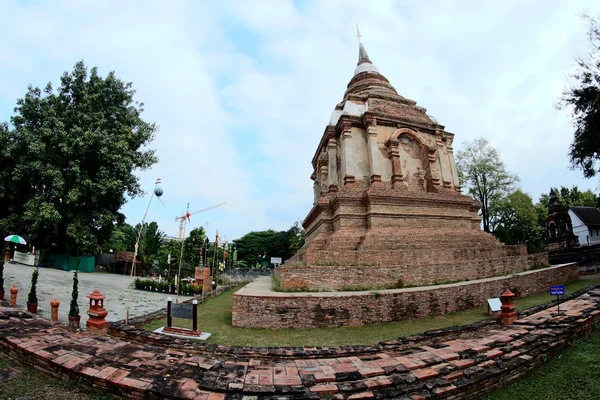 Wat Jet Yod ou Sete Chedis, Chiangmai, Tailândia — Fotografia de Stock