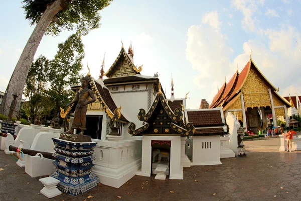 Wat Чеді Луанг, Чіанг травня, Таїланд — стокове фото