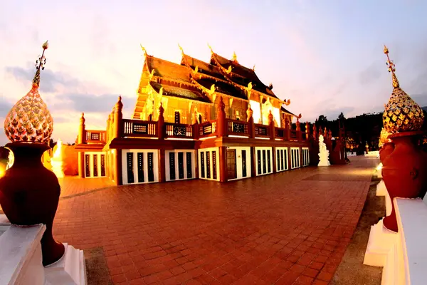 Royal Flora tempel, Ho Kham Lhuang, Ratchaphruek, chiangmai, t — Stockfoto