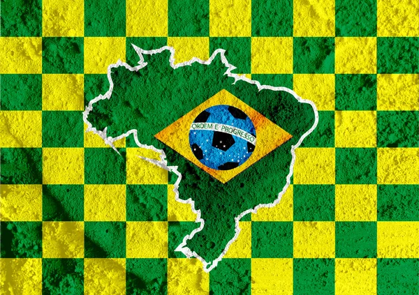 Flaga i mapę z Brazylii z piłki nożnej na ścianie tekstury backgrou — Zdjęcie stockowe