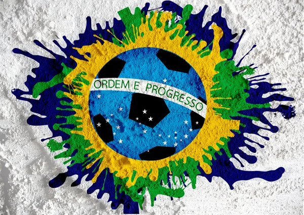 Bandera abstracta de Brasil con pelota de fútbol en pared textura backgro — Foto de Stock