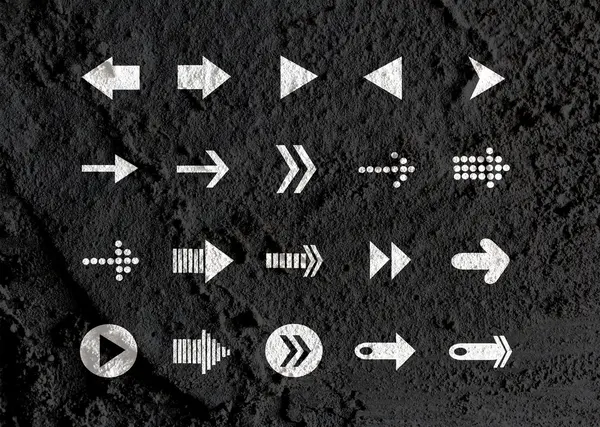 Arrow e mão desenhado coleção de setas esboço na textura da parede b — Fotografia de Stock