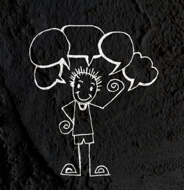 İnsanların düşünme insanlar konuşmak ve konuşma balonu çimento duvar 