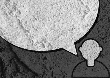 İnsanların düşünme insanlar konuşmak ve konuşma balonu çimento duvar 