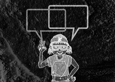 İnsanların düşünme insanlar konuşmak ve konuşma balonu çimento duvar 