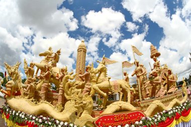 Festival Tay Sanat Ubonratchathani, Thailan içinde mum mum