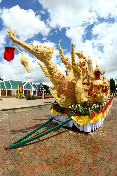 Festival delle candele Arte thailandese Cera di candela a UbonRatchathani, Thailandia — Foto Stock