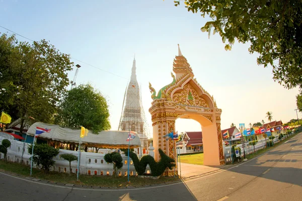 Phra dat Tha Uthen chedi, Wat Phra Tha Uthen, Tha Uthen Dis — Stockfoto