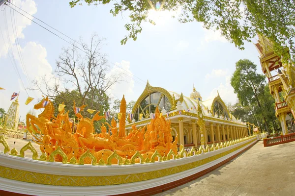 Wat Phrathat Nong Bua Temple em Ubon Ratchathani, Tailândia — Fotografia de Stock