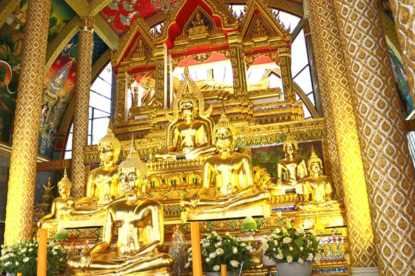 Temple Wat Phrathat Nong Bua à Ubon Ratchathani, Thaïlande — Photo