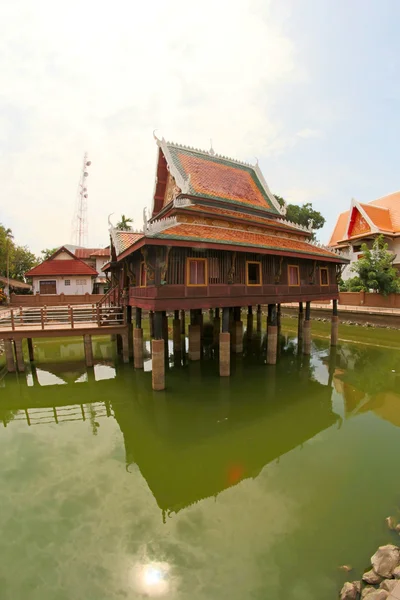 วัดมหาธาตุ ยโสธร ประเทศไทย สถานที่สักการะ — ภาพถ่ายสต็อก