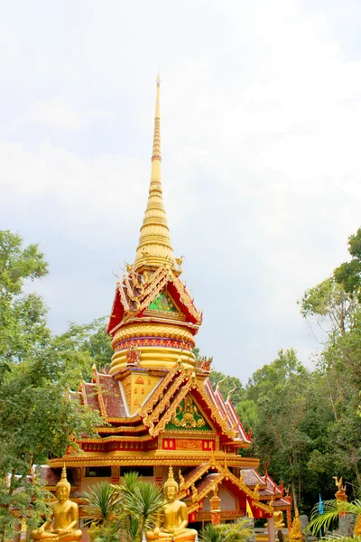 Wat palan sung, Ubon Ratchathani, Таиланд — стоковое фото