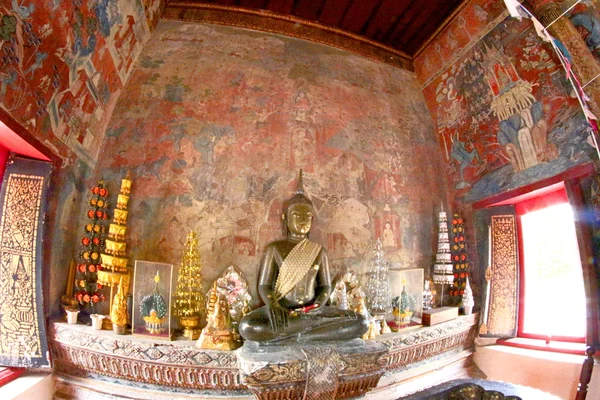 Wat Thung Si Muang à Ubon Ratchathani, Thaïlande — Photo